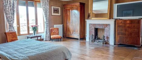 8 chambres, Wi-Fi, literie fournie