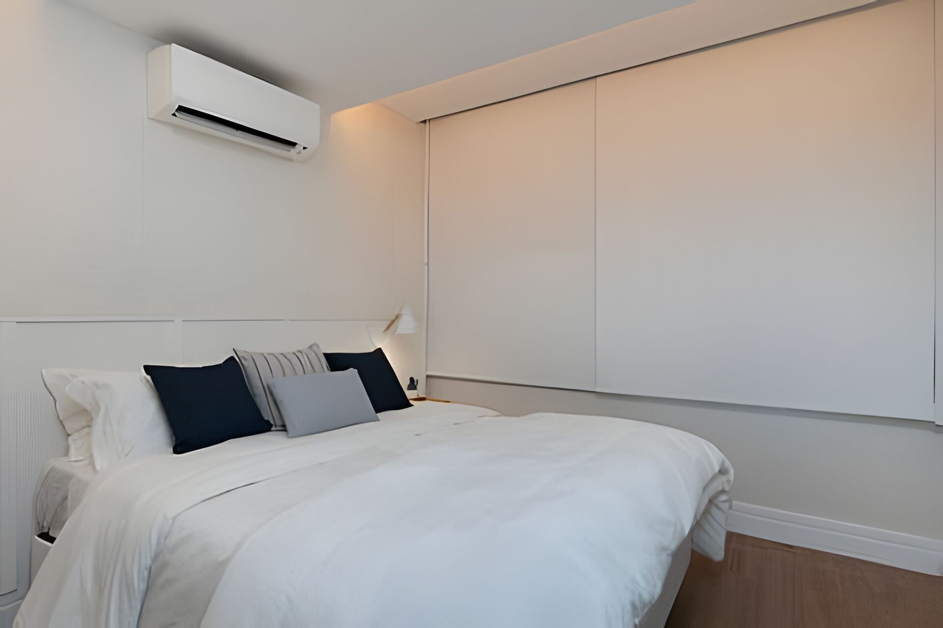 Eenvoudig appartement | Verduisterende gordijnen, een strijkplank/strijkijzer, gratis wifi