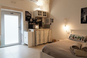 Luokittelematon kuva, 3 kautta 48, painike