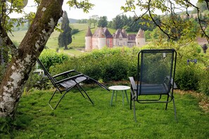 Property grounds - Stay in the heart of the Morvan Regional Nature Park (Ménessaire)