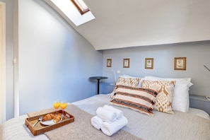 Iron/ironing board, cribs/infant beds, free WiFi, bed sheets