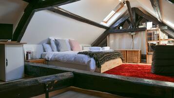 3 slaapkamers, een strijkplank/strijkijzer, wifi, beddengoed