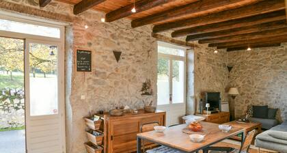Casa Mialy Holiday Home with Mountain View, Wi-Fi and Air Conditioning
