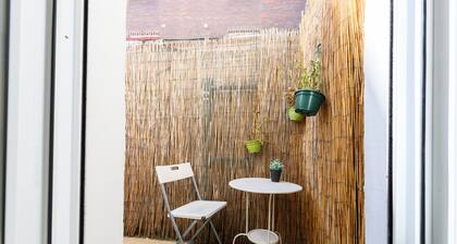 M Sfu73 Estudio Moderno con Terraza Privada en Ma