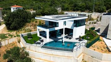 Biệt thự | 4 phòng ngủ