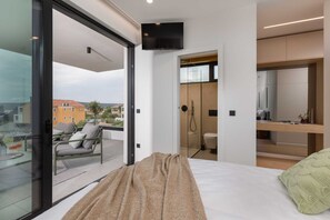 Villa | 4 bedrooms - Luxury Villa 45 With Infinity Pool (Punat)