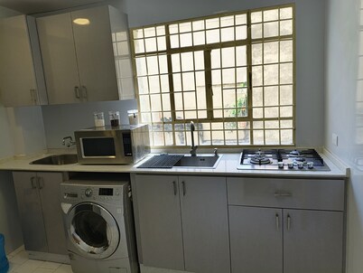 RENOVATED APARTMENT IN THE CENTER OF CARACAS CONTINUOUS WATER AND WIFI CLOSE TO ALL AMENITIES