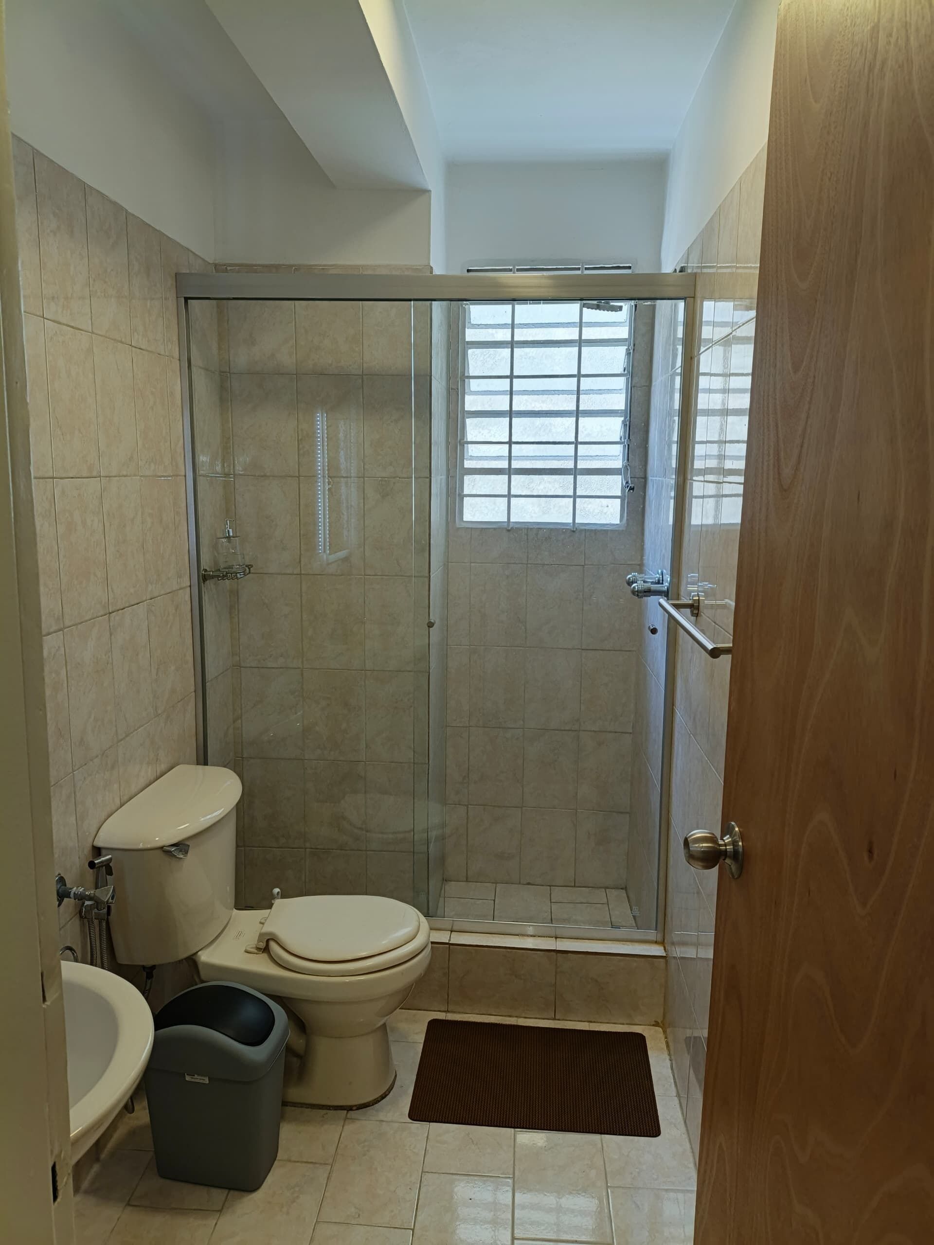 淋浴設備、風筒、提供毛巾、番梘