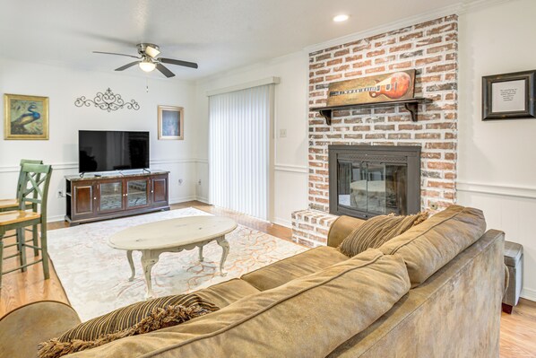 Apartment (2 Bedrooms) | Front of property