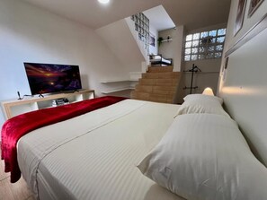 Ferros/tábuas de passar roupa, Wi-Fi, roupa de cama