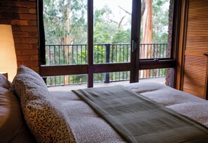 2 Schlafzimmer, BĂŒgeleisen/BĂŒgelbrett, Internetzugang, BettwĂ€sche