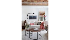 Smart TV, books - Bright Living Spaces with Catalan Charm (Barcelona)