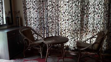 Iron/ironing board, free WiFi