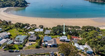 The Cottage – Oneroa’s Best Viewpoint