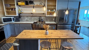 茶具/咖啡用具、冰箱、微波炉、烤箱
