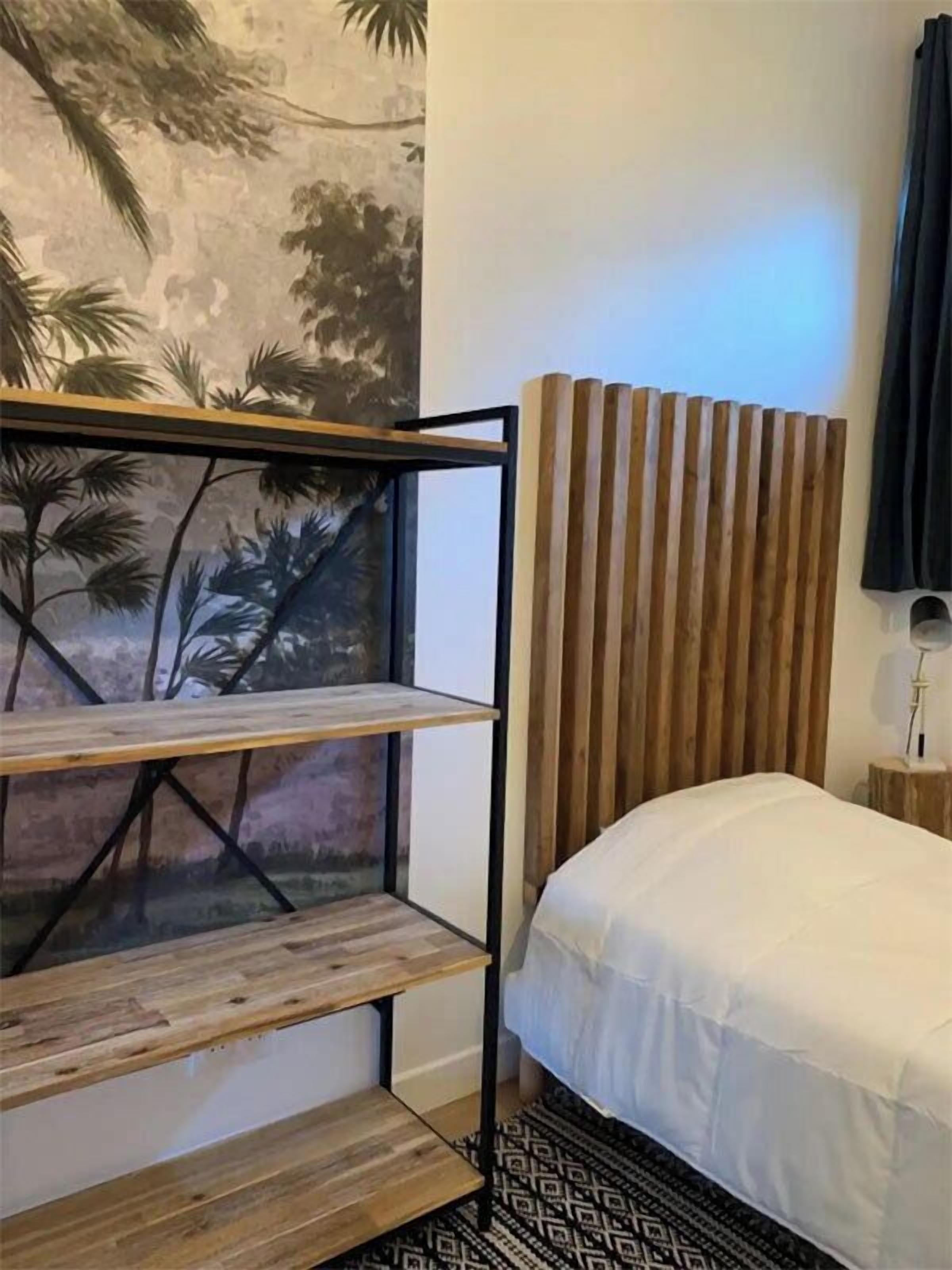 Single Room | Free WiFi