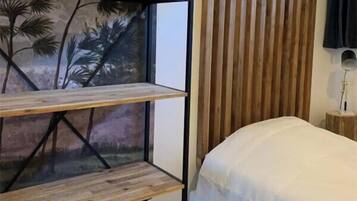 Single Room | Free WiFi