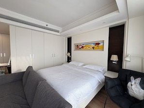 Suite Studio Panoramique | Décoration personnalisée, bureau