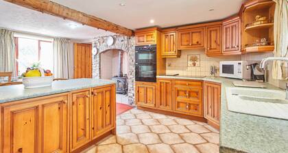 Host & Stay | Windles