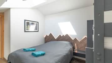 Iron/ironing board, WiFi