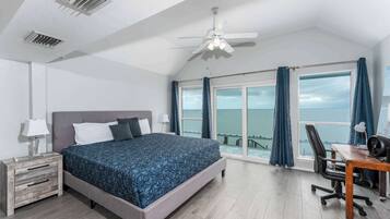 4 Schlafzimmer, Schreibtisch, BĂŒgeleisen/BĂŒgelbrett, WLAN