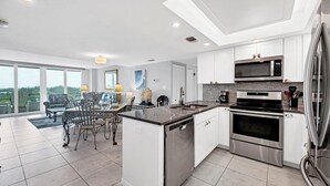Private kitchen - Anchorage Resort 8th floor condo in Siesta Key with private beach access, pool, (Siesta Key)