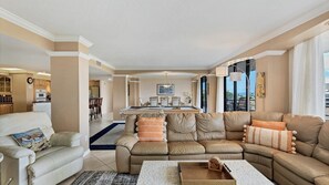 TV - Anchorage Resort 3 bedroom Luxury Condo w Balcony, Pool Table, Near Beach 0891 (Siesta Key)