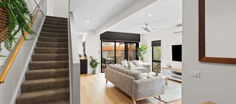 Townhouse Close to Shops and Beach