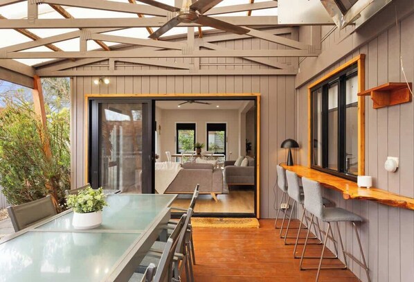 Outdoor dining