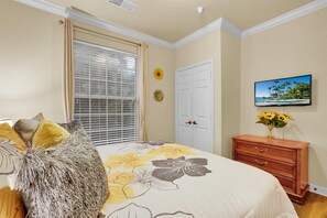 3 bedrooms, WiFi, bed sheets