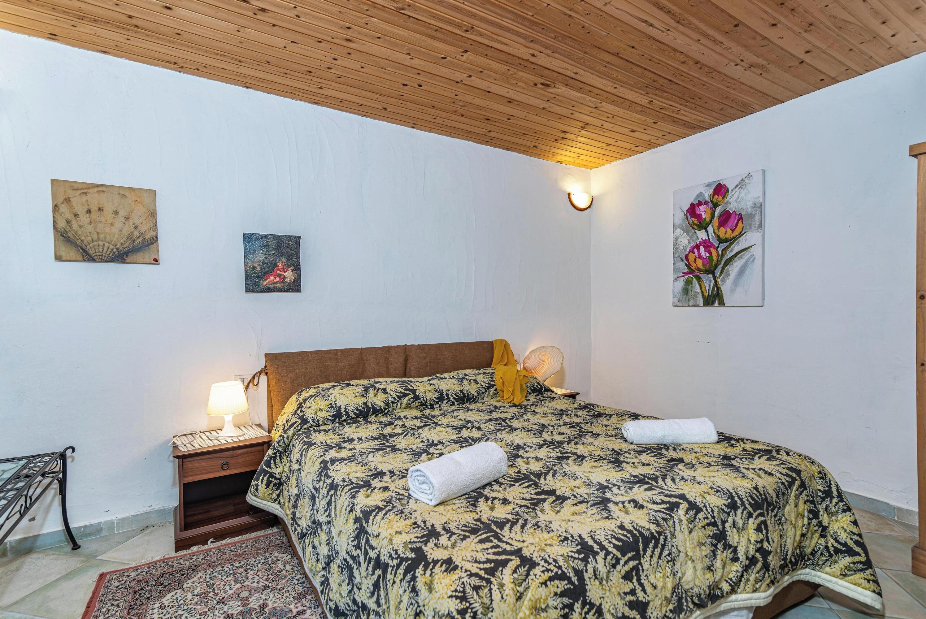 Family Villa, Multiple Bedrooms, Mountainside (Villa La Licciola)