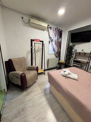 1 habitación, wifi gratis y ropa de cama