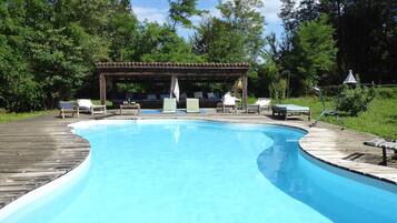 Seasonal outdoor pool