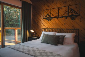 4 habitaciones, tabla de planchar con plancha y cuna de viaje 