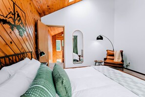 4 habitaciones, tabla de planchar con plancha y cuna de viaje