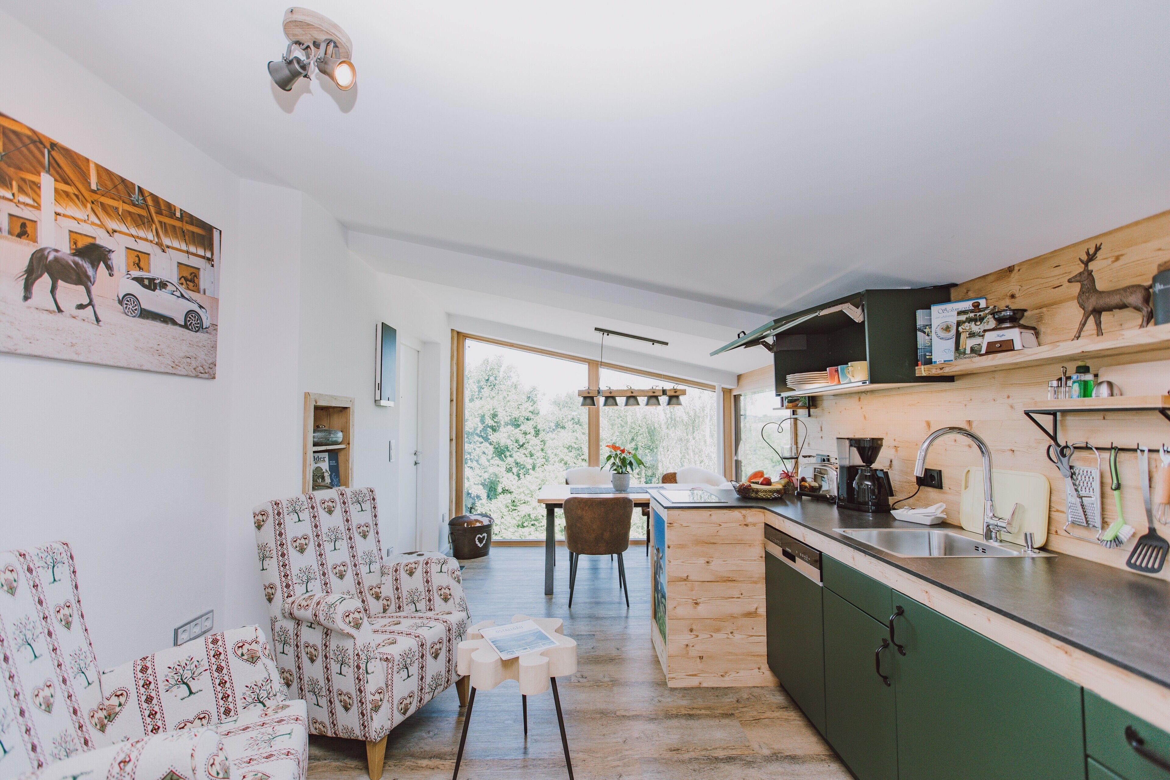 Réfrigérateur, four, plaque de cuisson, lave-vaisselle