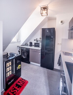 Microwave, oven, stovetop, dishwasher
