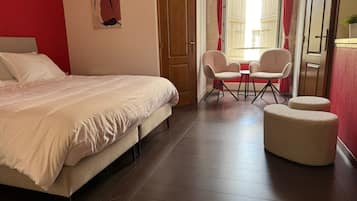 Deluxe Twin Room, Non Smoking | In-room safe, iron/ironing board, free WiFi