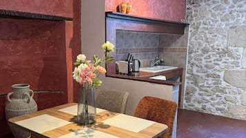 Deluxe-lejlighed - ikke-ryger | Pengeskab på værelset, strygejern/strygebræt, gratis Wi-Fi