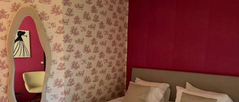 豪華雙床房, 非吸煙房 | 客房內保險箱、熨斗/熨衣板、免費無線上網