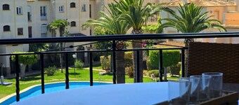 Apartment - Sleeps 4 - Pool - Balcony - Parking