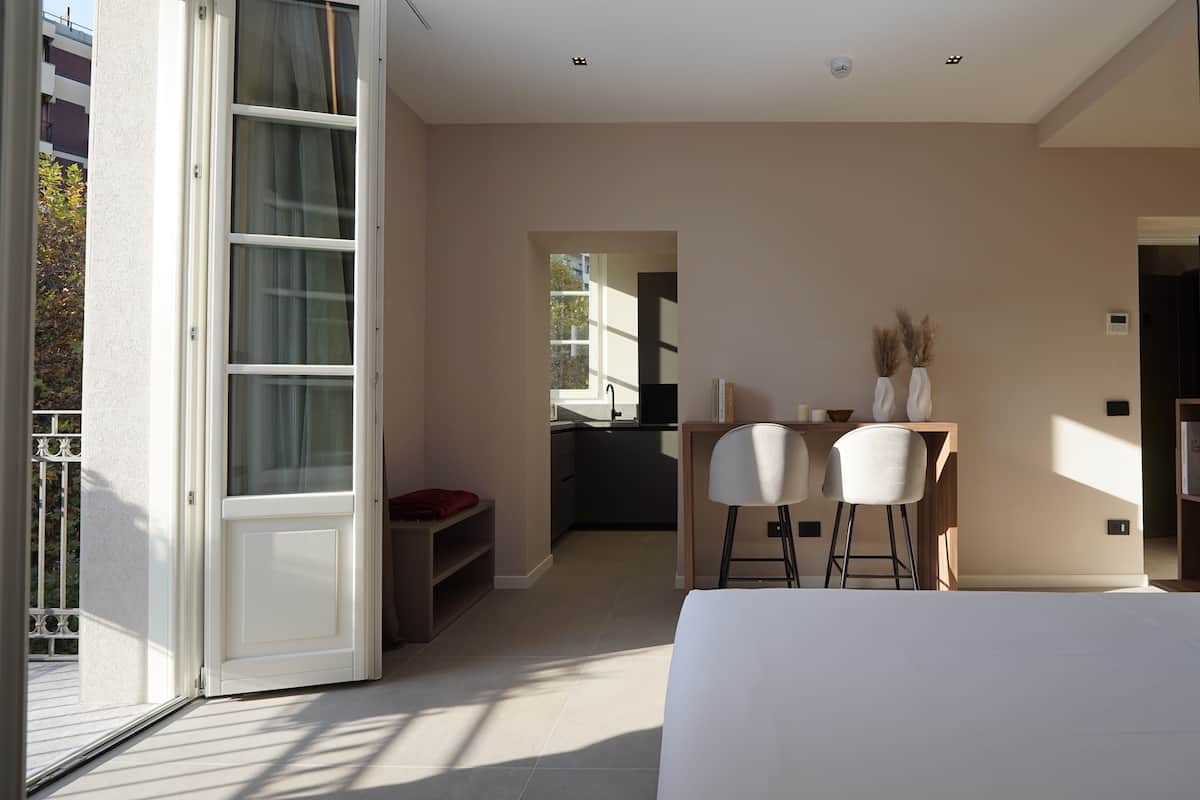 Studio, Balcony, City View | In-room safe, laptop workspace, soundproofing, iron/ironing board