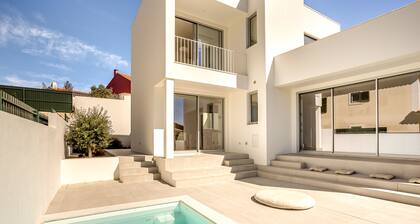 Ericeira Modern Bright With Pool by Homing