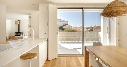 Ericeira Modern Bright With Pool by Homing