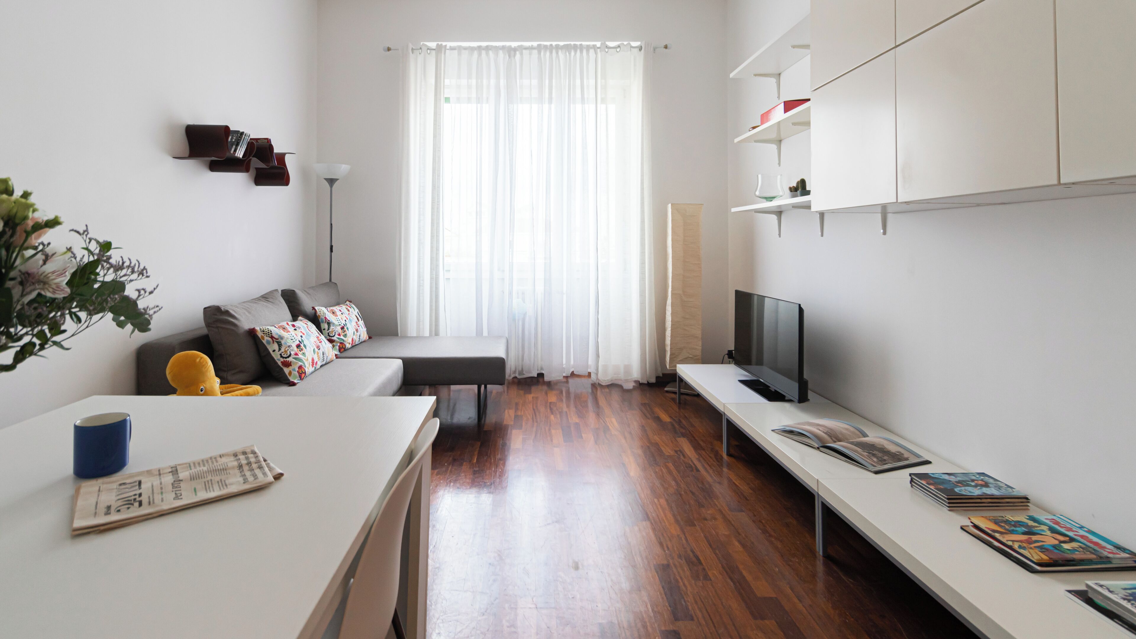 Apartment (1 Bedroom) | Living area