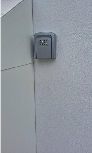 Shared Dormitory, 1 Bedroom, Smoking | Property entrance