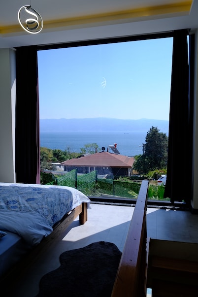 Denize Yakın Lüks Villa – Havuzlu ve Konforlu villa with AC in Kocaeli