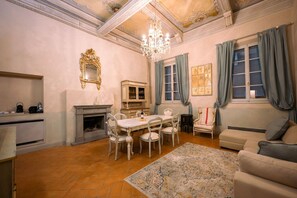Apartment | 2 bedrooms - Avignonesi - Tuscan Palace (Montepulciano)