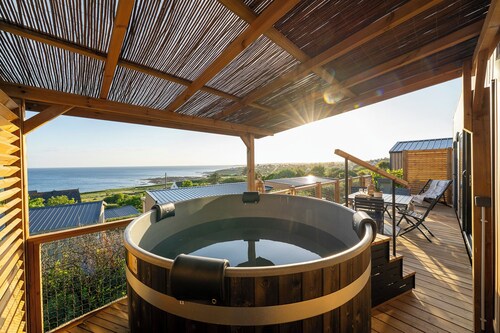 Les terrasses de Kersiny - 2 bedroom cottage with sea view and private SPA