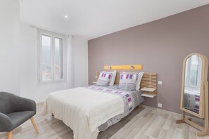 Strykejern/-brett, wi-fi og sengetøy